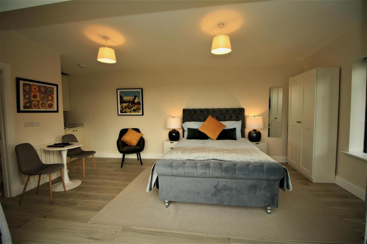 The Shepherd'S Lodge Tullyallen ภายนอก รูปภาพ